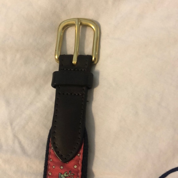 Vineyard Vines belt - Picture 2 of 4